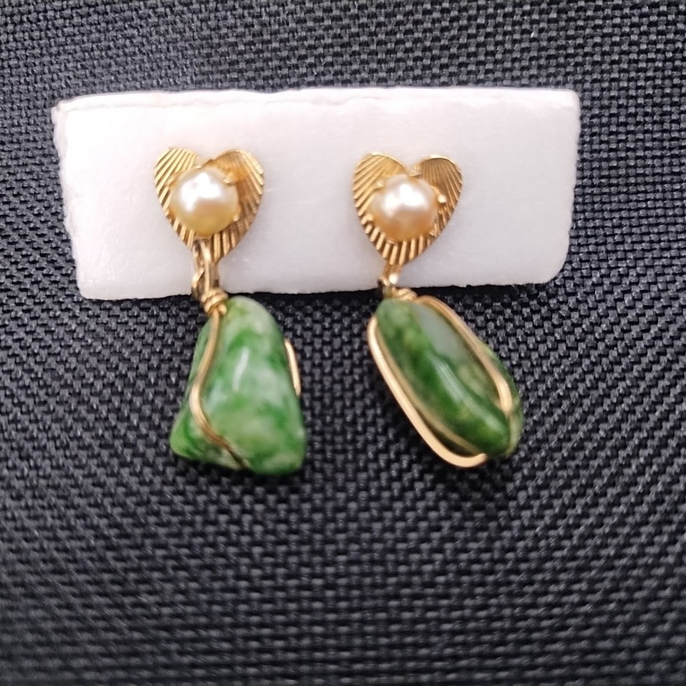 Vtg Gold Tone Jade Pearl Wreath Circle Brooch Pin & Screw-back Clip Earring Set - Picture 9 of 11